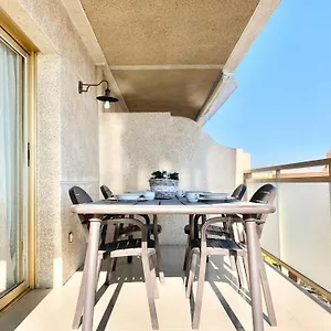 https://apartamento-centro-salou.top-hotels-tarragona.com