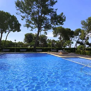 https://cala-dorada-salou.top-hotels-tarragona.com